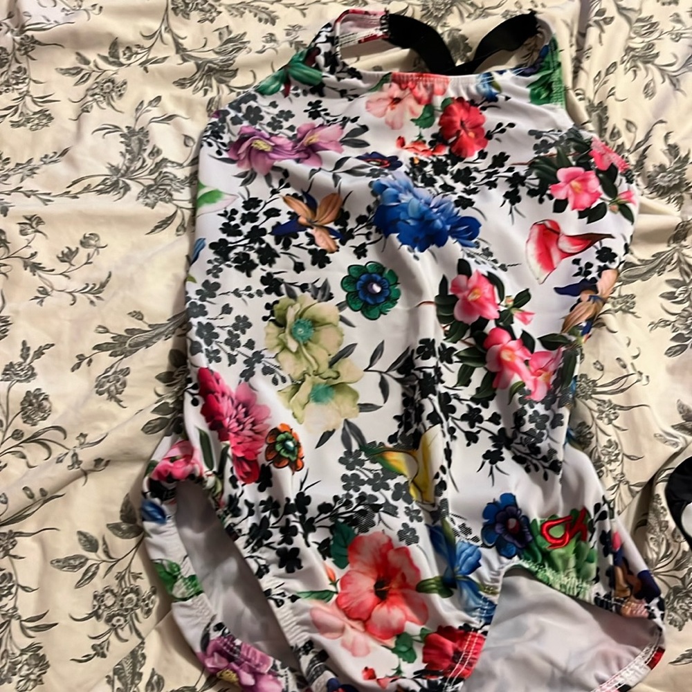 GK leotard